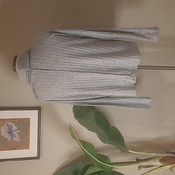 Nordstrom BP New Women's Turtleneck Sweater Size XL Gray Stripe. - Picture 3 of 6